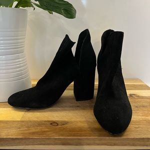 NEW Steve Madden - black suede booties